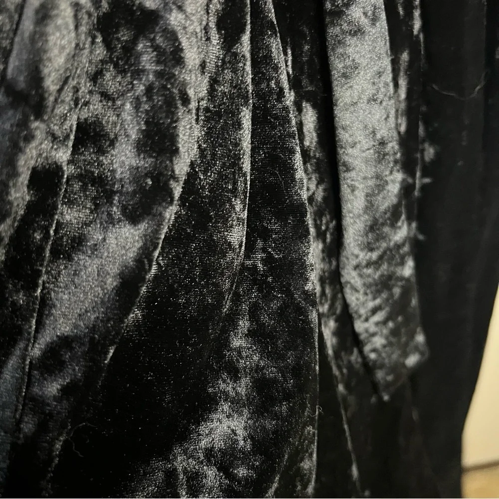 Wayf La Roux Black Velvet Robe with Belt Size XXL